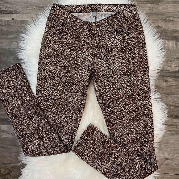 New York & Company Curvy Skinny Sits at Waist Animal Print Jeans 4 Brown - Picture 1 of 9